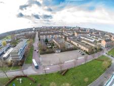 Zwollenaar (69) dreigt na 38 jaar flat in Holtenbroek te verliezen wegens overlast: ‘Allemaal leugenarij’