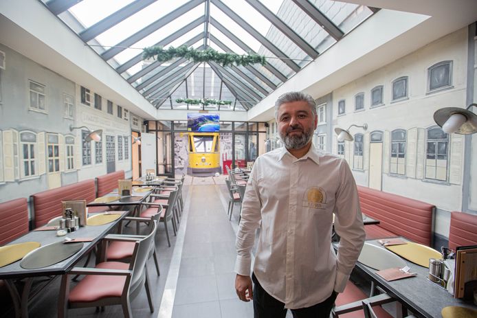 Behnan Moradi (42) van Resto Bar Lord