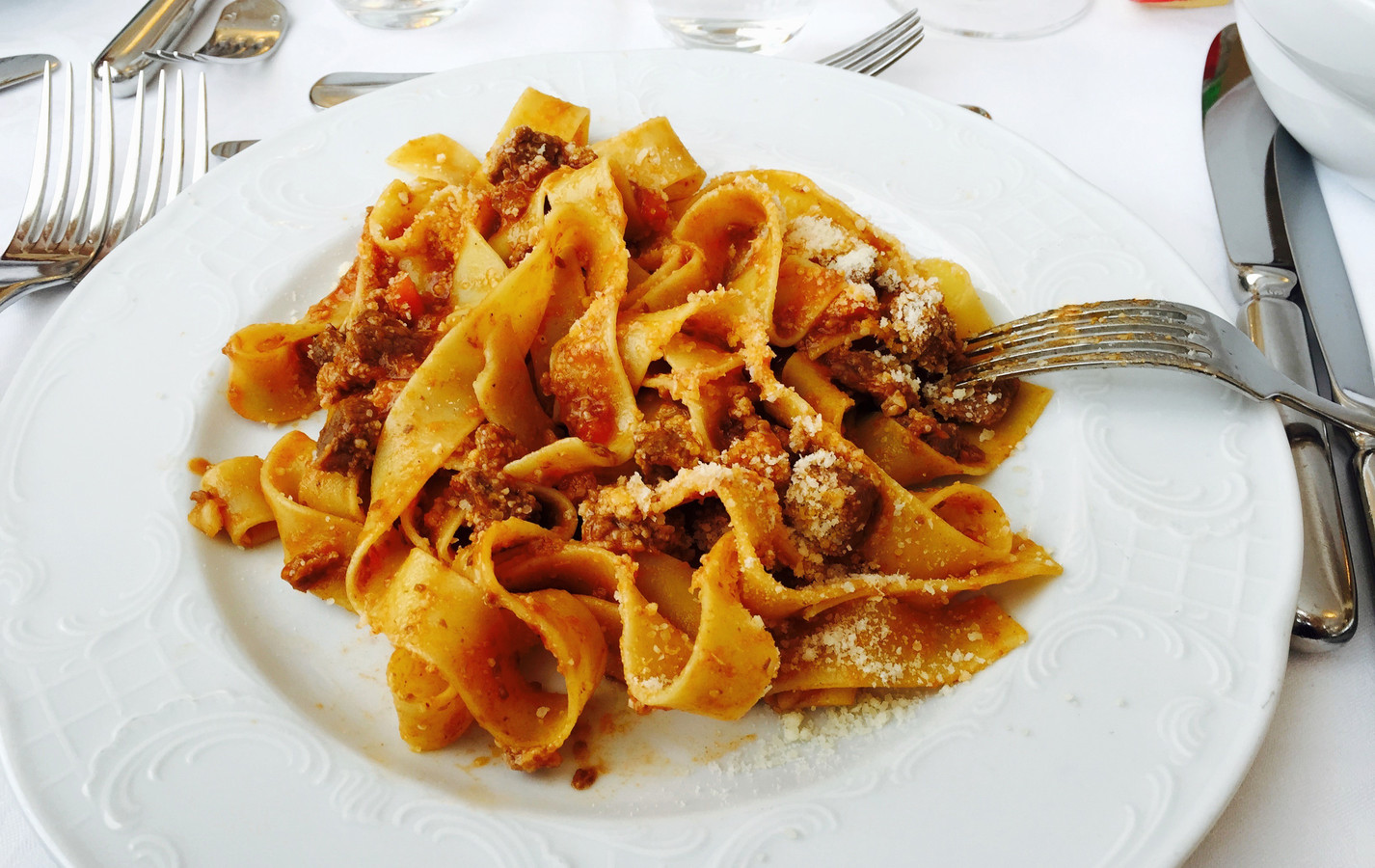 Authentieke pasta al ragù komt niet uit een potje maar maak je zelf, vinden Italiaanse chefs.