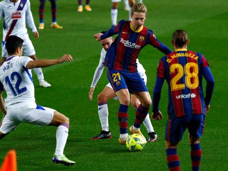 Koeman en De Jong met kater het jaar uit na puntenverlies tegen laagvlieger Eibar