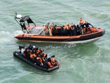Veerboot redt zwemmende migrant van verdrinkingsdood in Kanaal