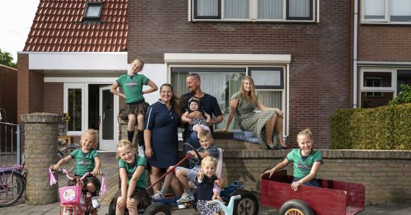 Gezin met 8 (!) kinderen uit Tollebeek opnieuw in tv-programma Een Huis Vol: 'We doen ons niet ander