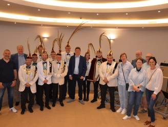 Lokerse carnavalisten vieren 50 jaar ‘Orde van de Raepe’