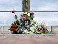 Op de Lentse Warande is een monumentje opgericht voor de door geweld om het leven gekomen Omar.