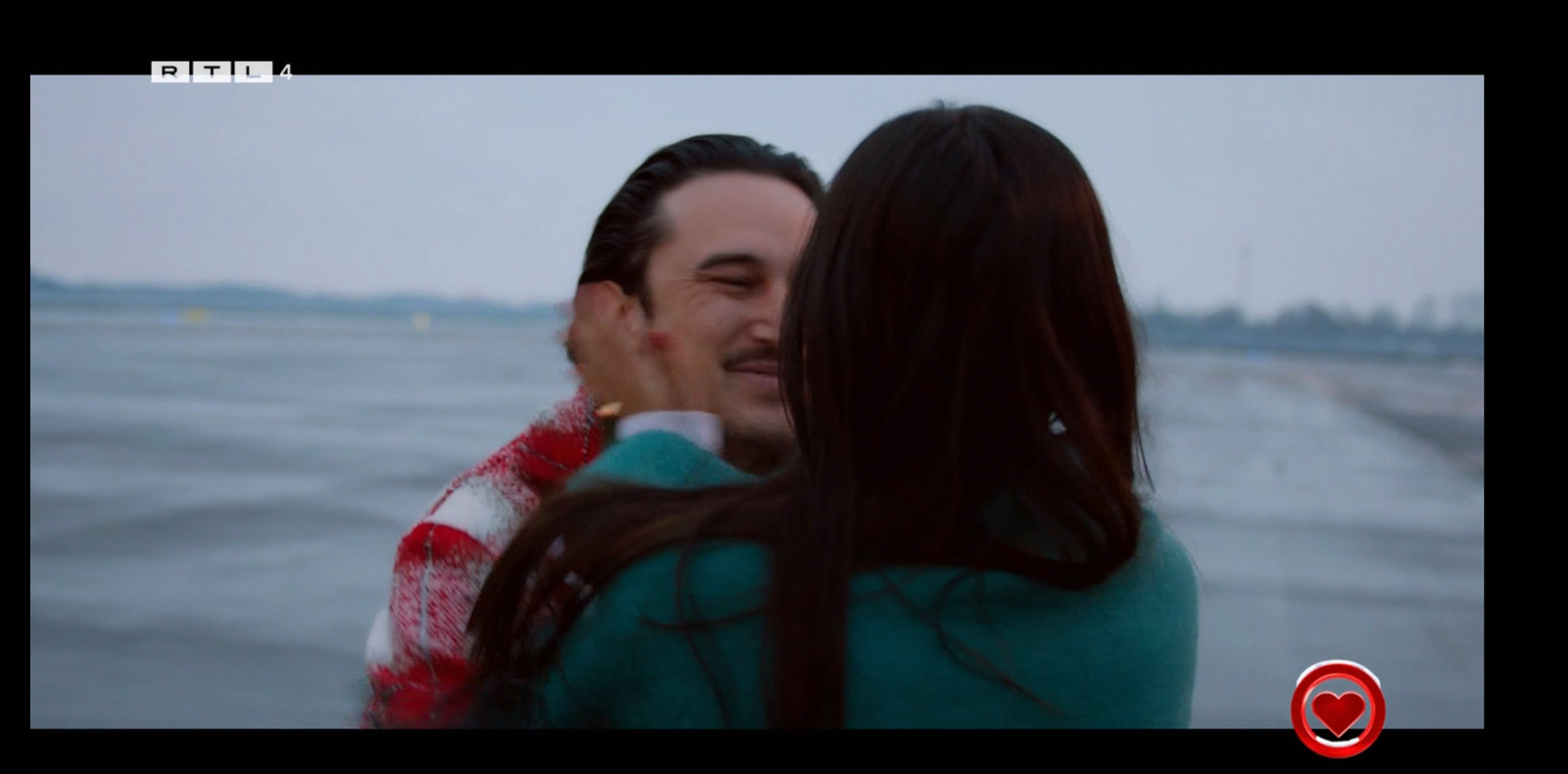 Verloofde van Dwayne hield vliegtuig tegen