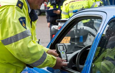 Beschonken bestuurder veroorzaakt aanrijding in Winterswijk: rijbewijs kwijt