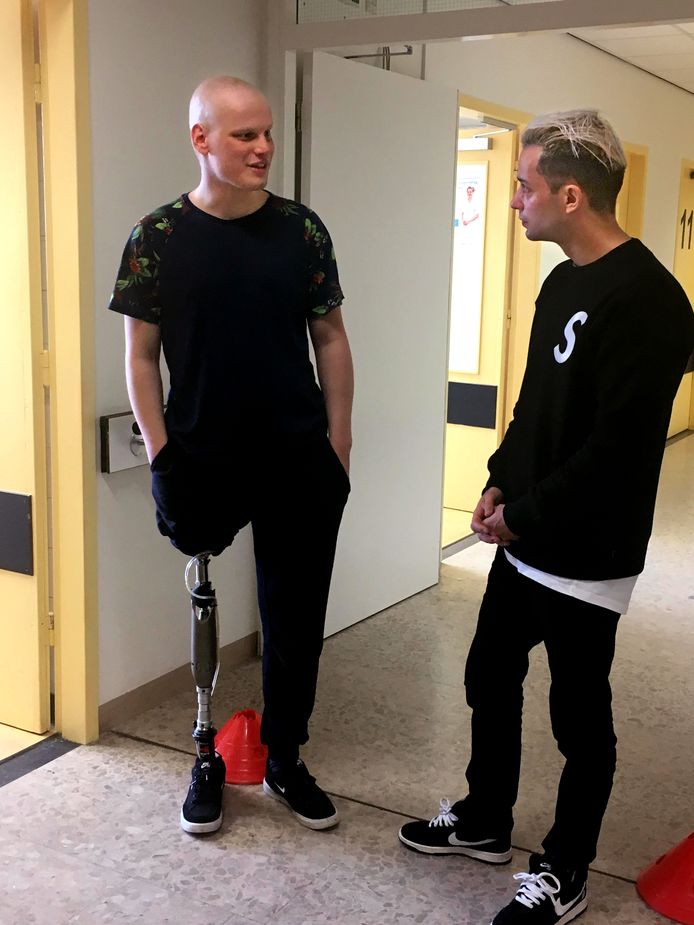 Over mijn lijkdeelnemer Tom Ik ben gelukkig, maar op mijn hoede Show destentor.nl