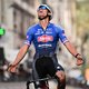Mathieu van der Poel eerste Nederlandse winnaar van wielerklassieker Milaan-San Remo sinds 1985
