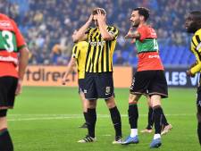 Tiental NEC houdt Vitesse in bedwang na snelle rode kaart Tannane