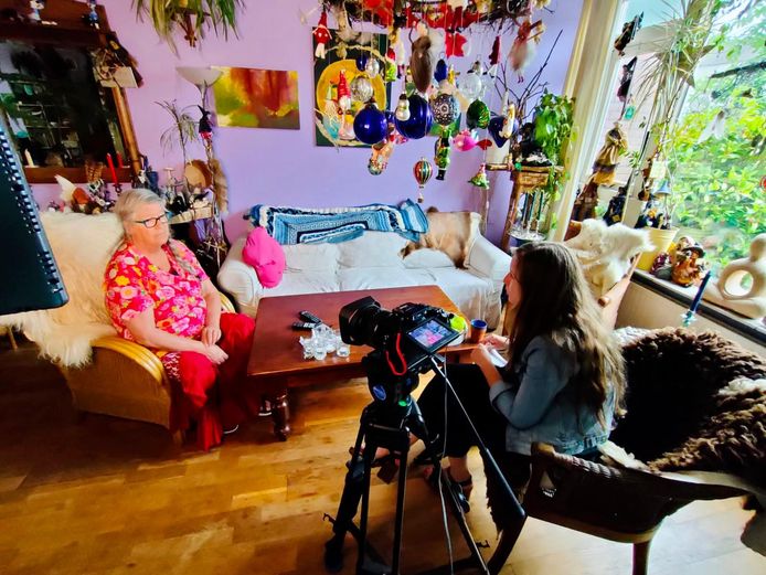 Opnames voor de documentaire 'Liever niet alleen'.