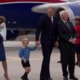Waarom heeft de kleine prins George altijd een korte broek aan?