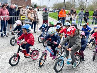 Kleuters reden hun eigen Ronde van Vlaanderen in Oudenaarde
