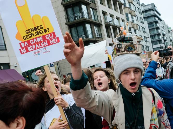 600 betogers op nieuwe klimaatmars: “Het wordt steeds moeilijker om op straat te komen”