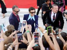 Teleurgestelde tienermeiden om weigering entree bij film met idool Harry Styles
