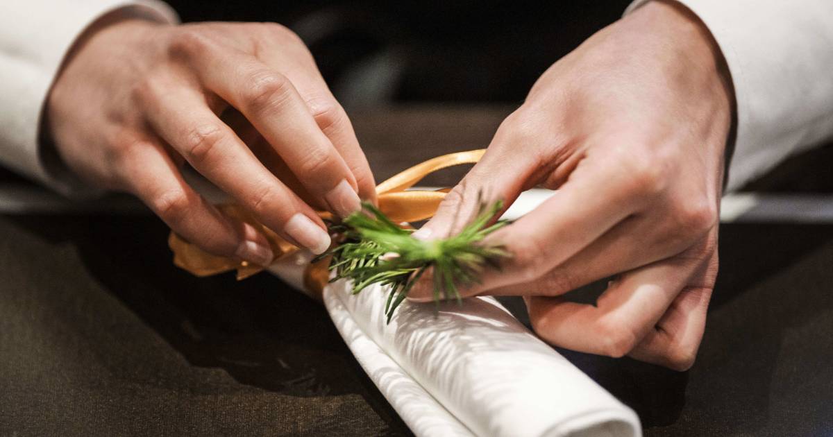 Mass food poisoning after Christmas dinner at Airbus: Hundreds of employees fell ill |  outside