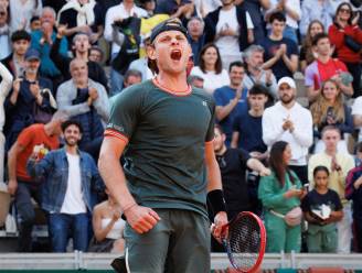  LIVEBLOG ROLAND GARROS. "Dit voelt onwerkelijk”: Zizou Bergs voor eerste keer geplaatst voor hoofdtabel Roland Garros, Chileen wacht in eerste ronde
