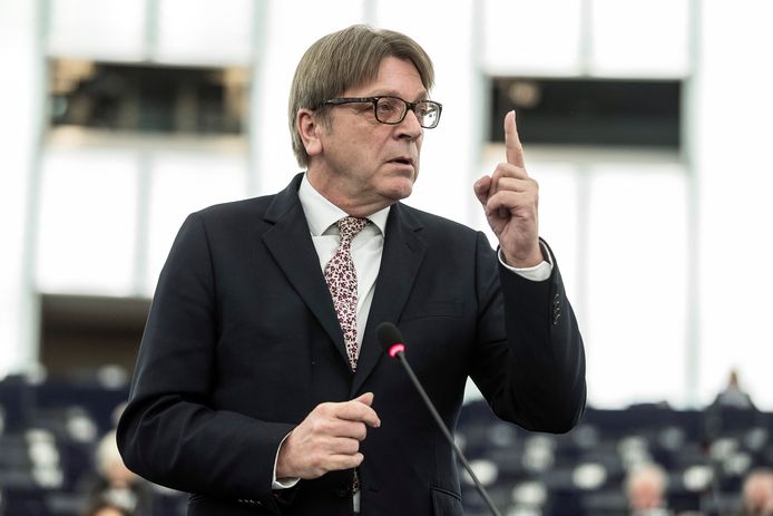 Guy Verhofstadt in het Europees parlement.