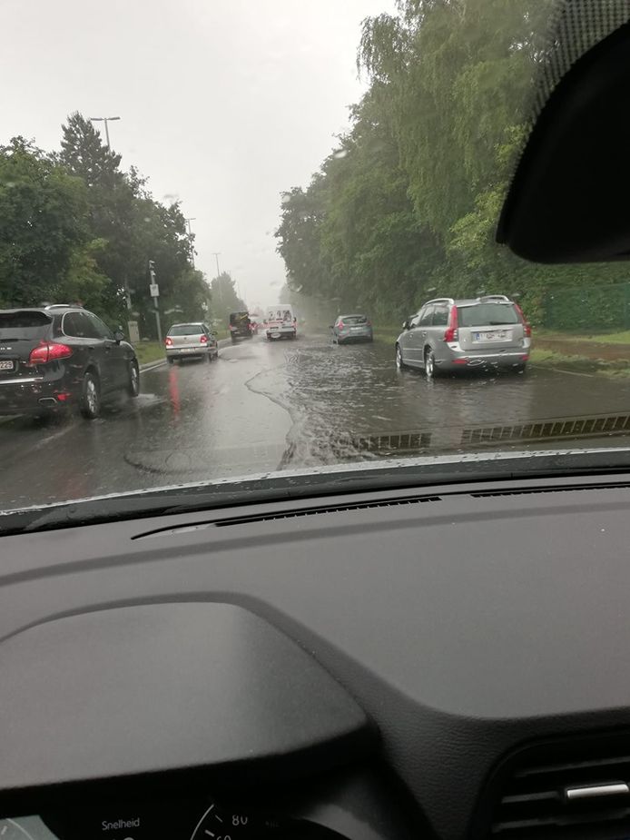 Delen van de ring rond Turnhout liepen onder water.