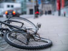 K. (58) rijdt tiener van zijn fiets: ‘Wie heeft de telefoon van mijn zoon kapotgemaakt?’