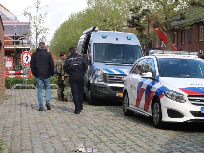 Gevaarlijk en illegaal explosief opgeslagen in schuurtje in Breda: politie en EOD aanwezig