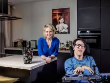 Stephanie en zoon Freek: ‘Zijn er 6000 euro per jaar op achteruit gegaan na zijn 18de verjaardag’