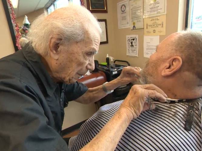 VIDEO. Oudste kapper ter wereld is 107, maar dat is er niet aan te merken