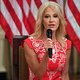 Trump-vertrouweling Kellyanne Conway stapt plots op na Twittertirade van haar dochter