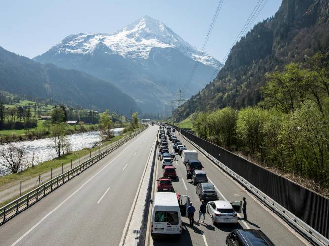 Belgische motorrijder (58) overleden en andere (57) in levensgevaar bij ongevallen in Frankrijk en Zwitserland