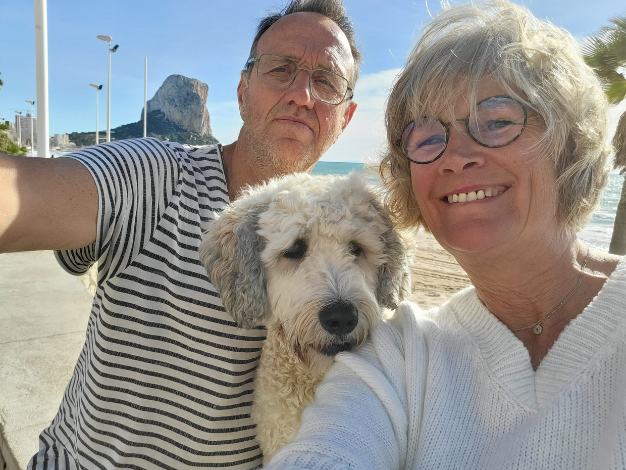 Myran (59) en Peter (64) leven in een camper: “Ik hoop dit voor altijd te kunnen doen” Beeld Eigen beeld