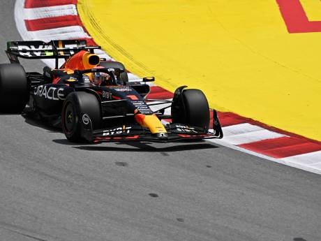 Max Verstappen domineert bij eerste vrije training in Barcelona, Nyck de Vries verrast met vierde tijd