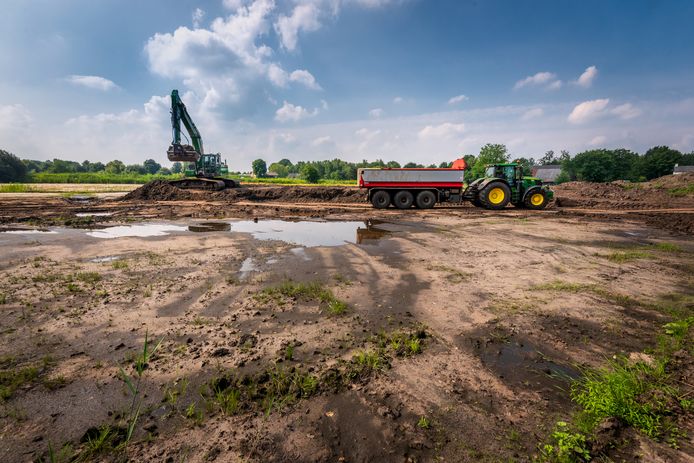 De vernatting van percelen grenzend aan het Ulvenhoutse Bos.