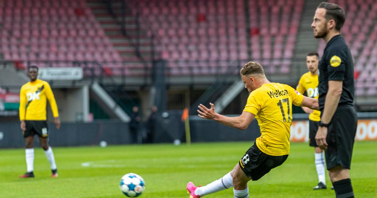 Magistraal doelpunt van Van Hooijdonk maakt duel met NEC ...