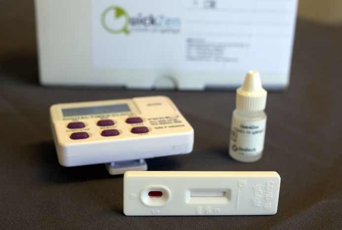 Het Luikse ZenTech ontwikkelde een serologische test waarmee snel kan worden nagegaan of iemand antilichamen tegen het coronavirus in het bloed heeft. De Belgische staat besliste om 3.650.000 serologische tests te bestellen.