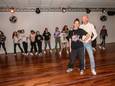 10 jaar bestaan van Move-It Dance door Maaike Rijn. Naast haar Onno Kramer van voormalig Dansschool Kramer.