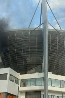Brand in hoek Philips Stadion: buitenzijde beschadigd