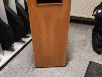 Gezocht: eigenaar van deze (mogelijk gestolen) donatiebus
