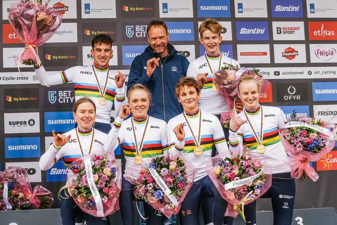 Ryan Kamp, Gerben de Knegt, Tibor del Grosso, Lauren Molengraaf, Fem van Empel, Guus van den Eijnden en Leonie Bentveld