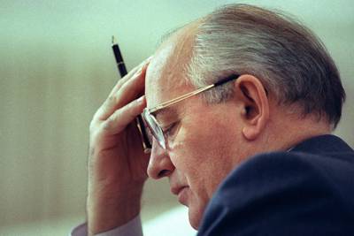 “Traître complet”, “Celui qui a donné la liberté”: les Russes divisés sur Gorbatchev