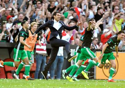 Van Bronckhorst: Je pakt dit seizoen wel twee van de drie prijzen