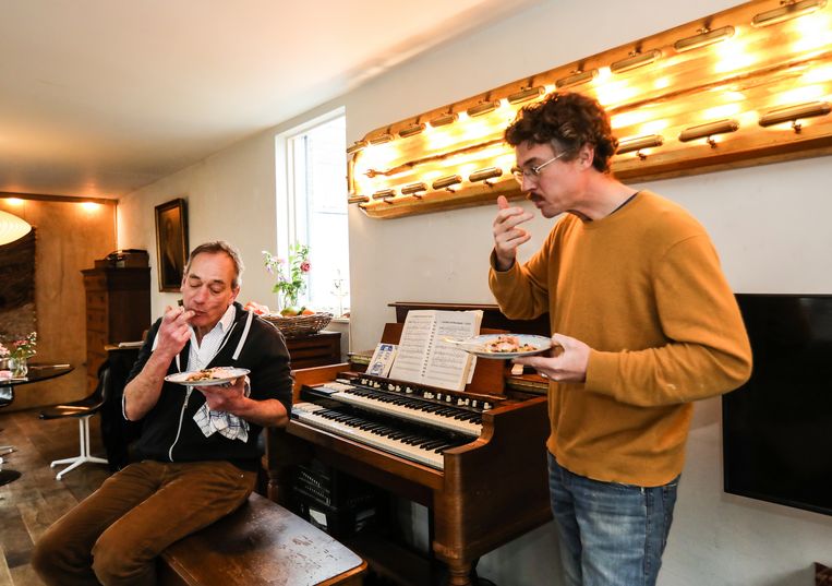 Zalm maken met chef Adriaan van Raab van Canstein ‘Geen recept nodig’