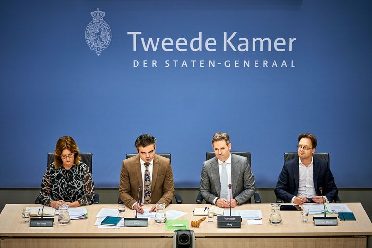 Vier leden van de parlementaire ondervragingscommissie tijdens een verhoor op 17 februari. Van links naar rechts: Aukje de Vries (VVD), Tunahan Kuzu (DENK), Michel Rog (CDA) en Ronald van Raak (SP)  Beeld Phil Nijhuis