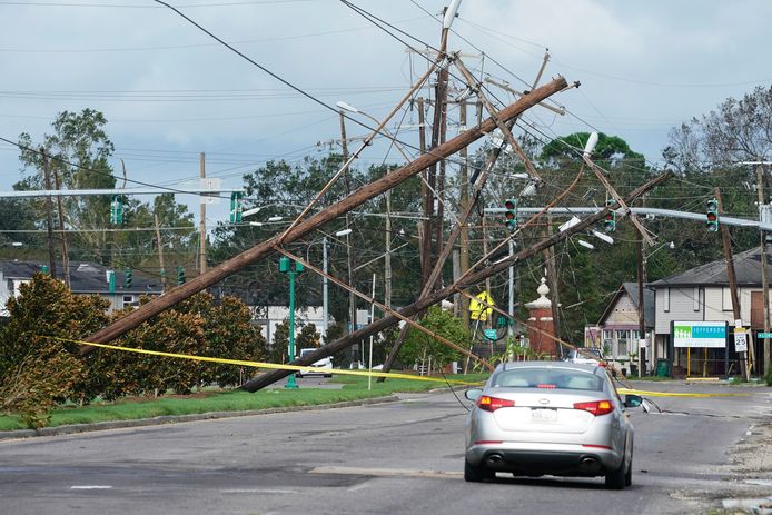 Elektriciteitskabels kregen het hard te verduren in Metairie.