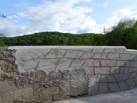 La rénovation d’un pont du 13e siècle vire au “carnage” en France: “Comment est-ce possible?”