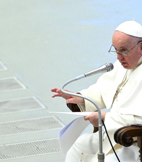 Agressions sexuelles: le pape étend la responsabilité pénale aux laïcs