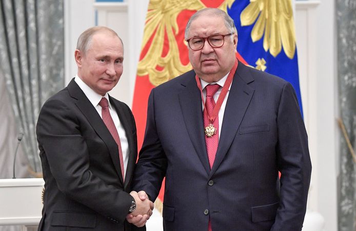 Alisher Usmanov met Vladimir Poetin.