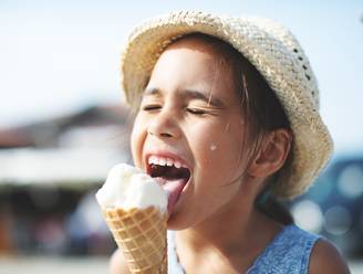 Voor de smaak of puur functioneel: waarom eten we ijs uit een hoorntje?