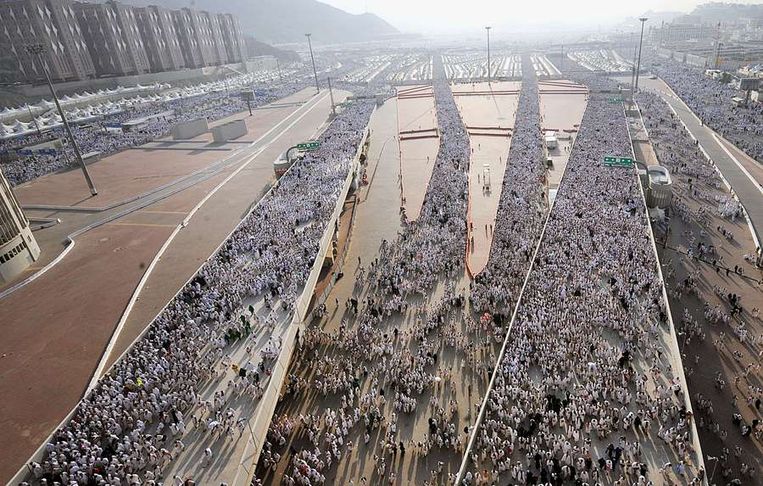 Pelgrims arriveren in Mekka voor de hadj. Beeld AFP