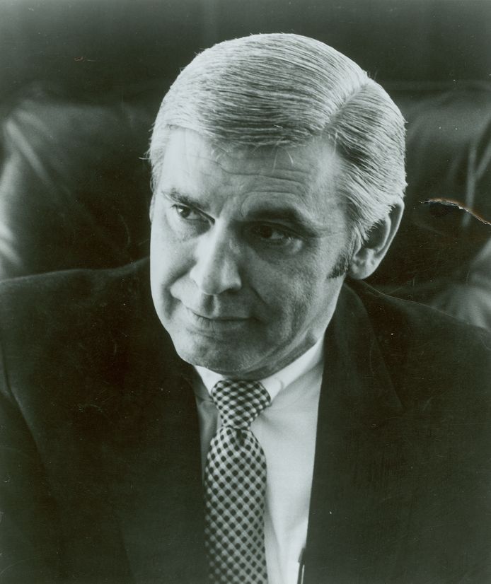 Congreslid Leo Ryan.