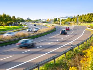 Bye bye plankgas in Duitsland? Duitse regeringscommissie stelt snelheidslimiet op snelweg voor om klimaatdoelen te halen