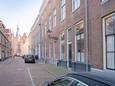 Rechts Koestraat nummer 18a en verderop rechts Koestraat 22.